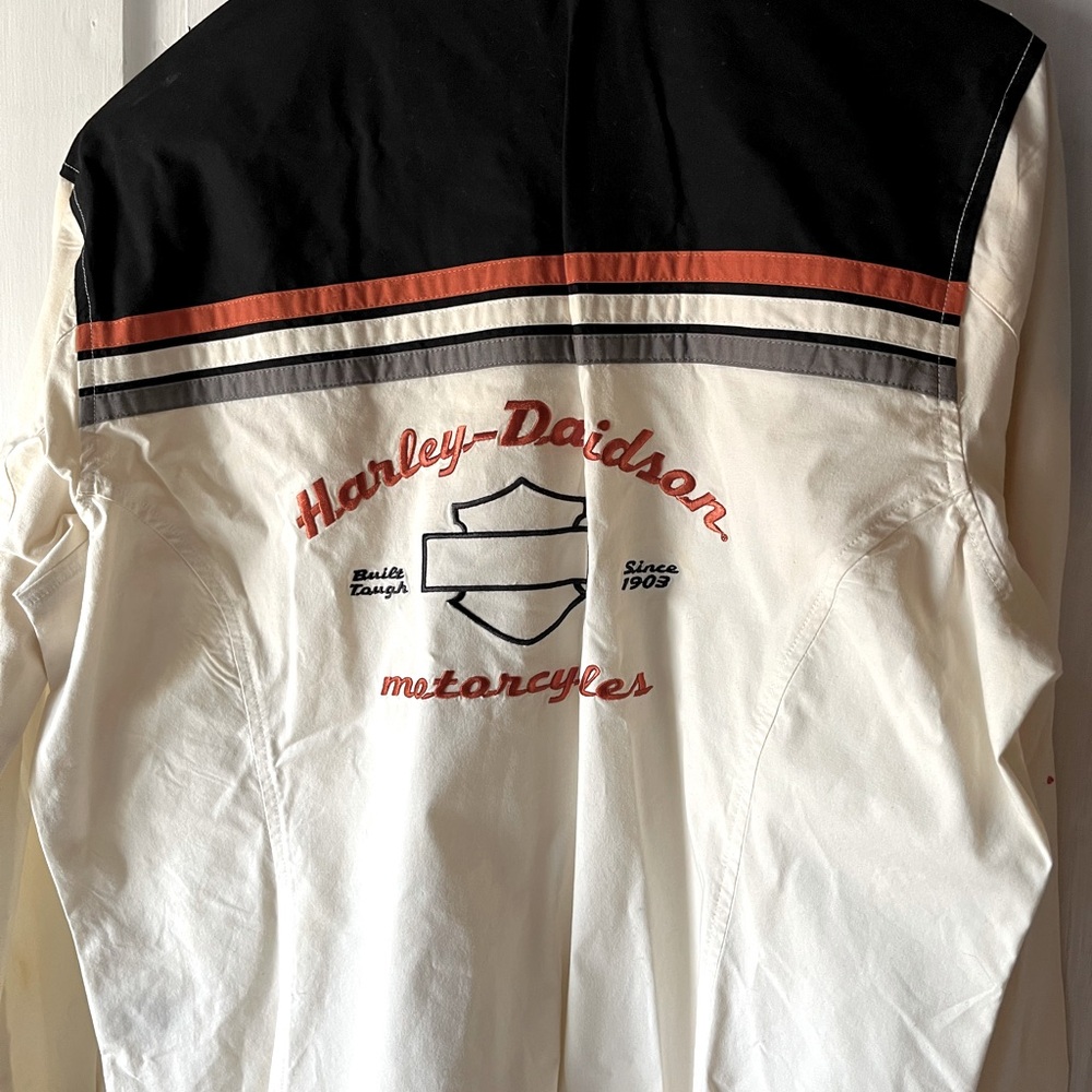 Vintage Harley Davidson button up shirt.